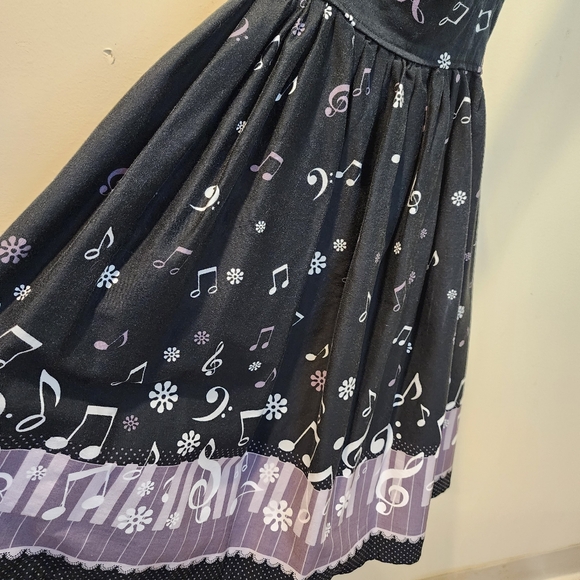 BODY LINE Girls Black Musical Note Suspender Skirt Size 40 - Picture 6 of 12